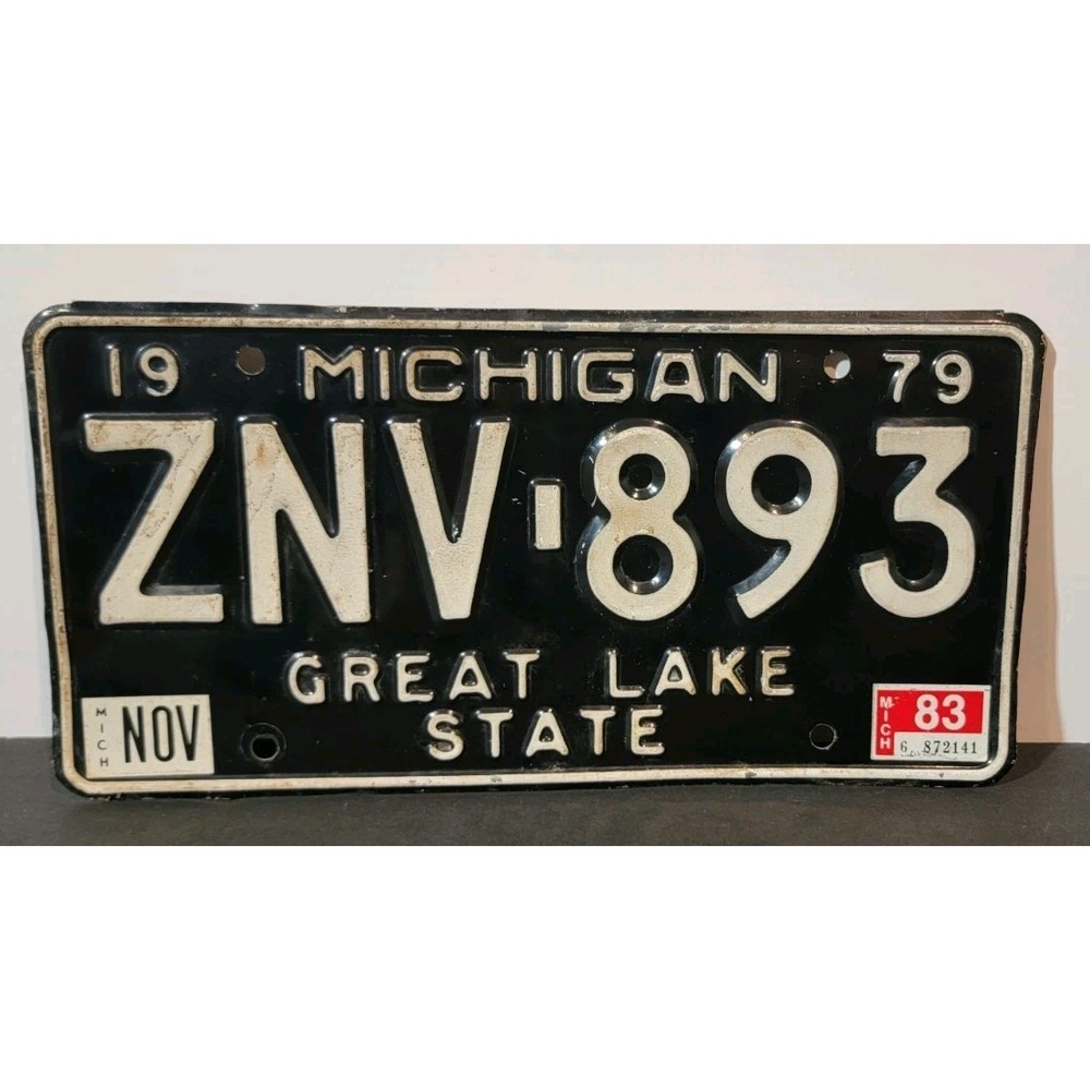 Vintage‎ 1979 Michigan License Plate #ZNV-893 Black And White